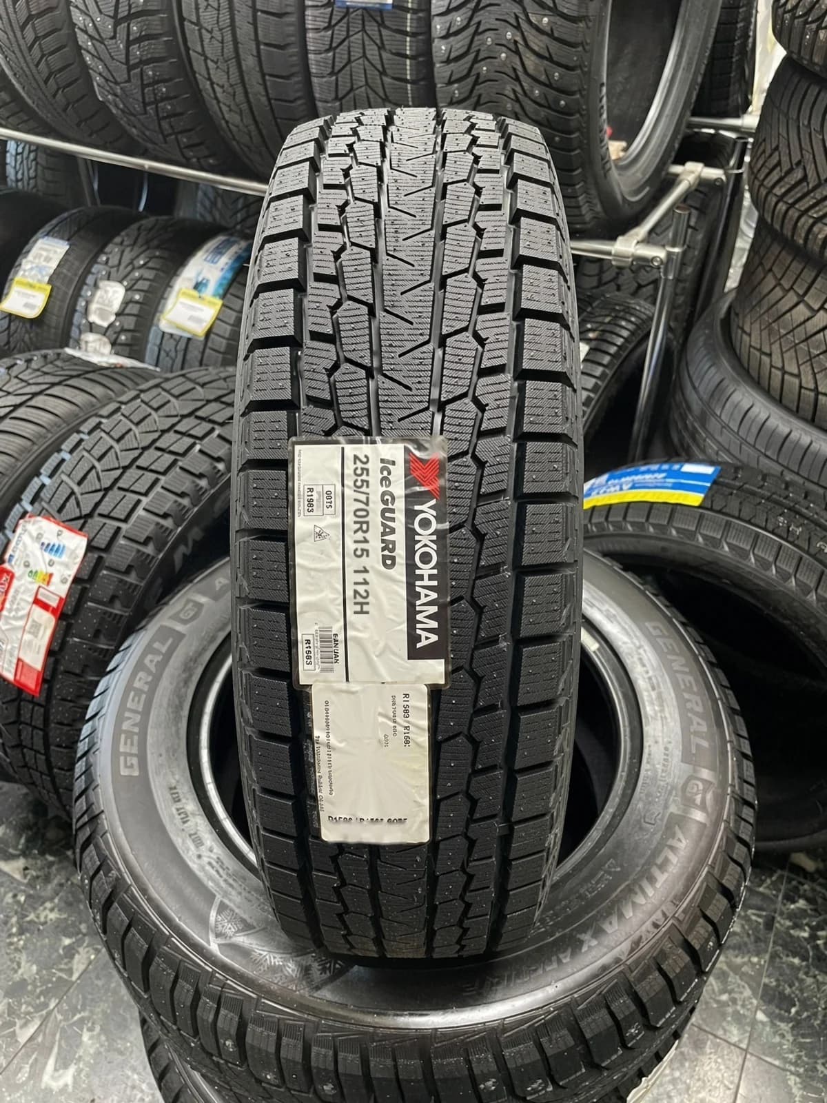 Yokohama Ice Guard SUV G075 255/70 R15 112H