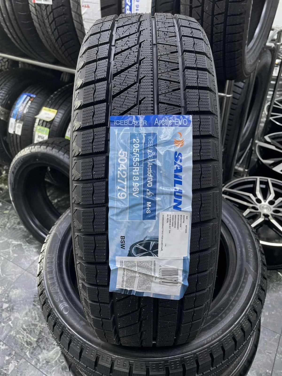 Sailun Ice Blazer Arctic Evo 205/55 R18 96V