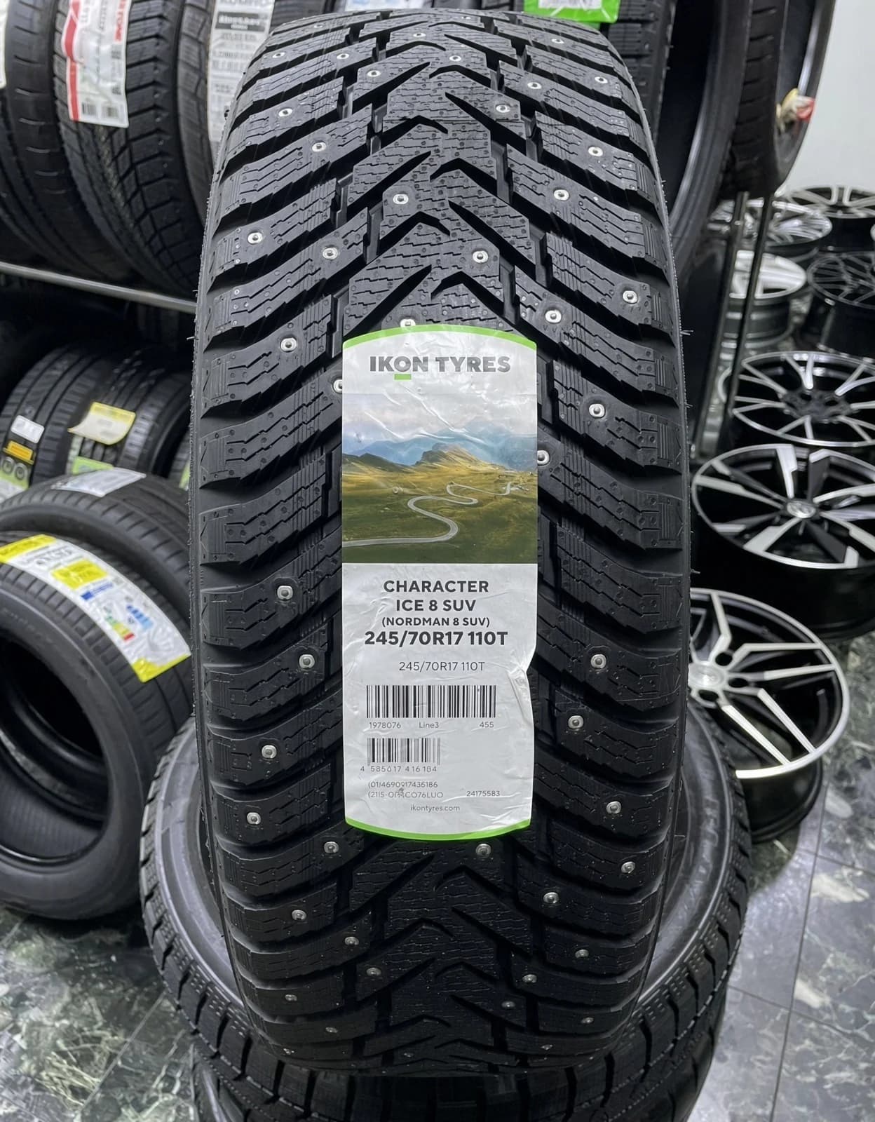 Ikon Character Ice 8 SUV 245/70 R17 110T
