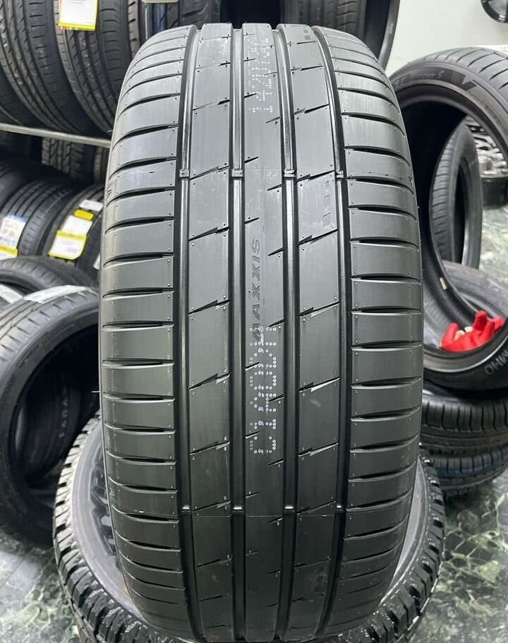 Maxxis Victra Sport VS6 SUV 285/40 R21 109Y