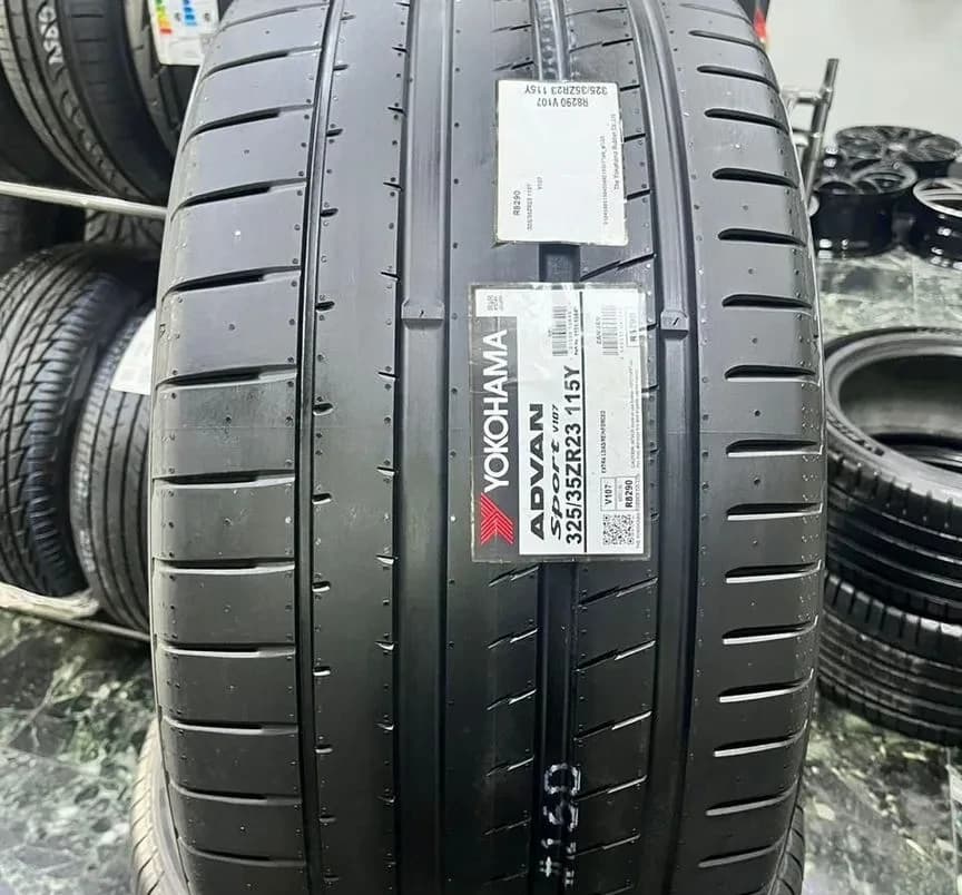 Yokohama Advan Sport V107 325/35 R23 115Y XL