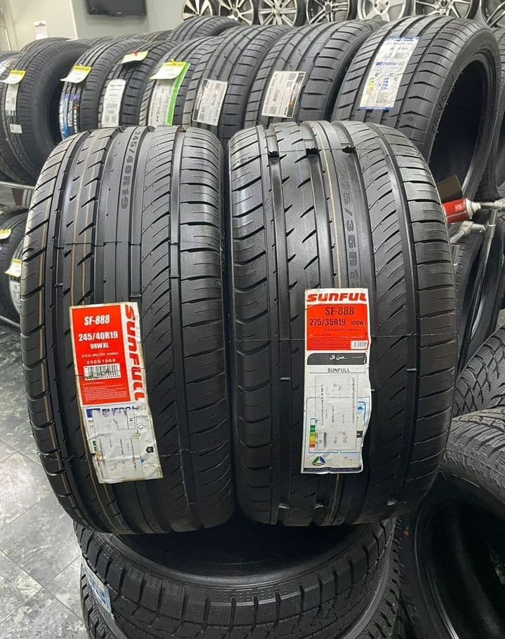 Sunfull SF-888 245/40 R19 и 275/35 R19 100W XL