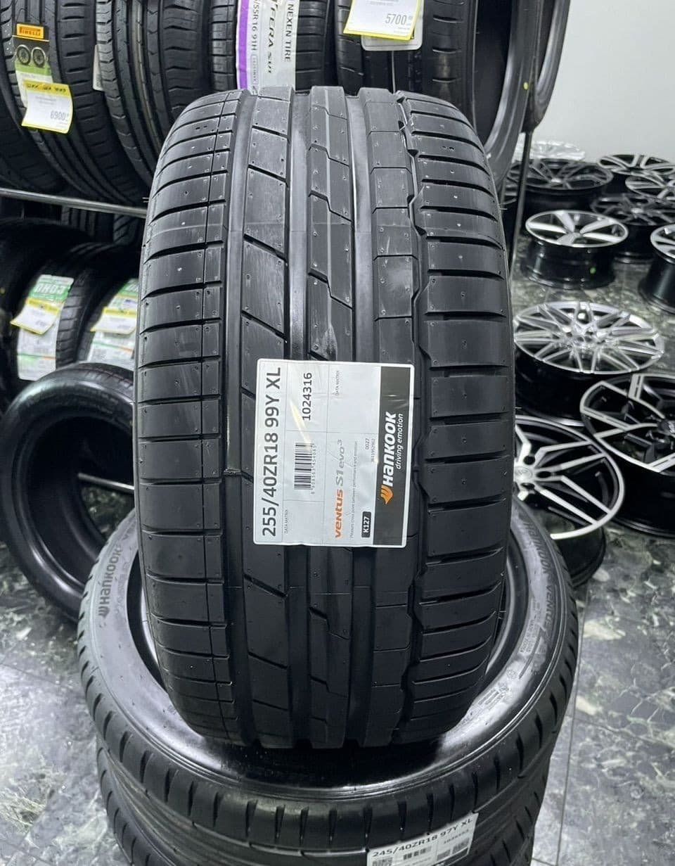 Hankook K127 Ventus S1 Evo3 255/40 R18 99Y