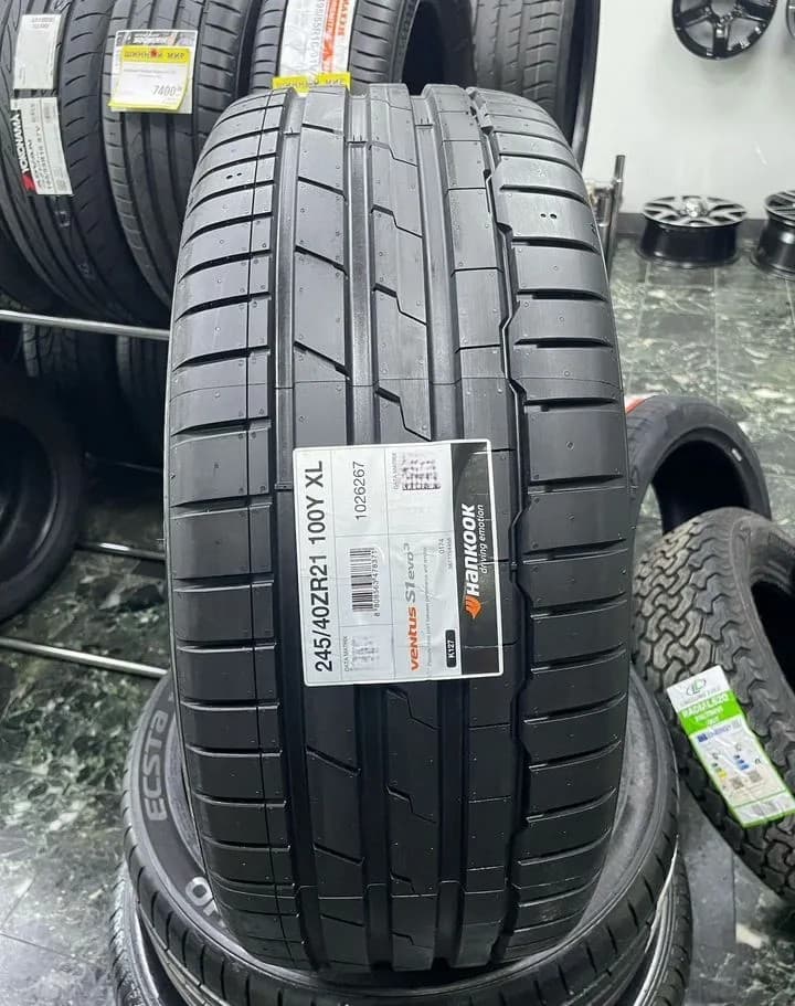Hankook K127 Ventus S1 Evo3 245/40 R21 100Y XL