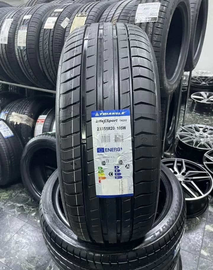 Triangle TH202 EffeXSport 235/55 R20 105W XL