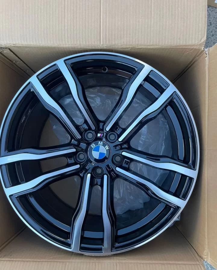 Литые диски Replica LA B-518 10×R20 5×120